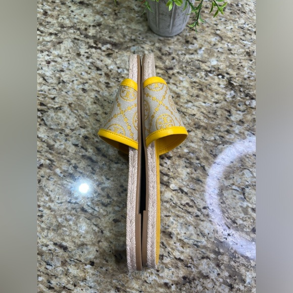 Tory Burch T Monogram Yellow Espadrille Slides 7.5M. - Picture 5 of 10